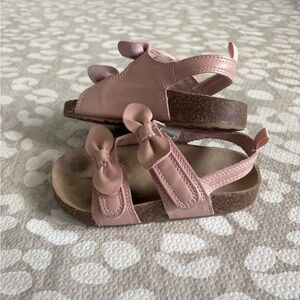 Oshkosh B’Gosh toddler 8 pink strappy sandals